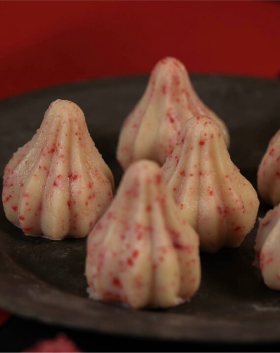 Red Velvet Modak